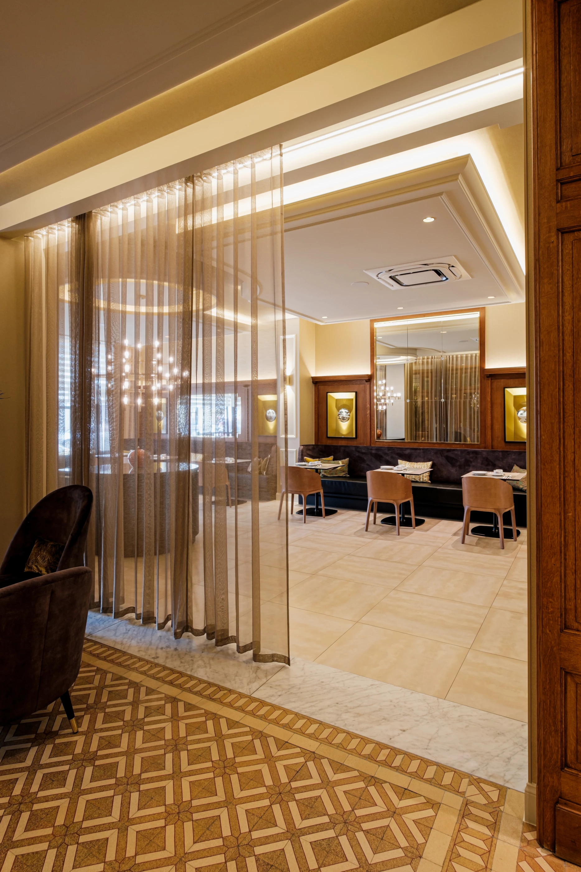 Hotel R